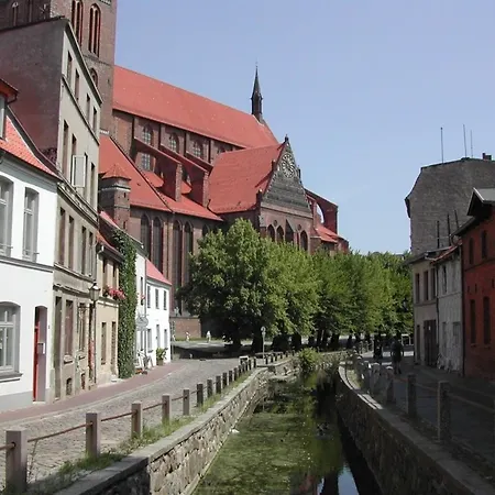 - Alter Holzhafen - Abc3 *